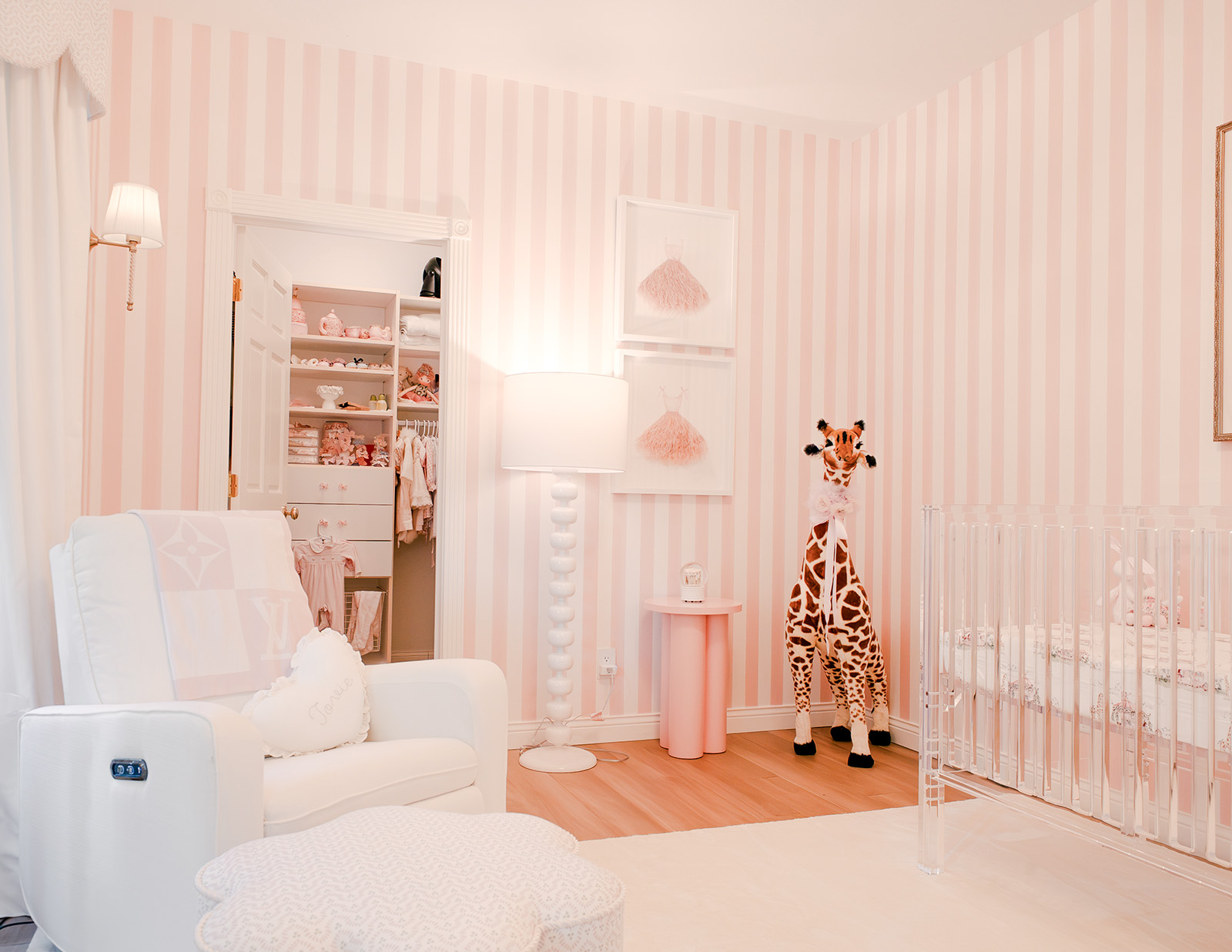 pink-nursery-design-bright Pink coquette baby nursery